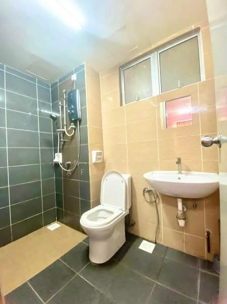 Condominium for Rent at Mutiara Anggerik - Nazrin Affendy - Bathroom - PropertyGuru.com.my