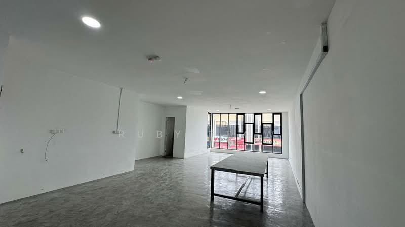 Taman Industri Jaya - 1.5 Storey Terrace Factory for Rent - 3