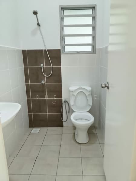 1-storey Terraced House for Sale in Seremban (Negeri Sembilan) - Chee Wee Chai - Bathroom - PropertyGuru.com.my
