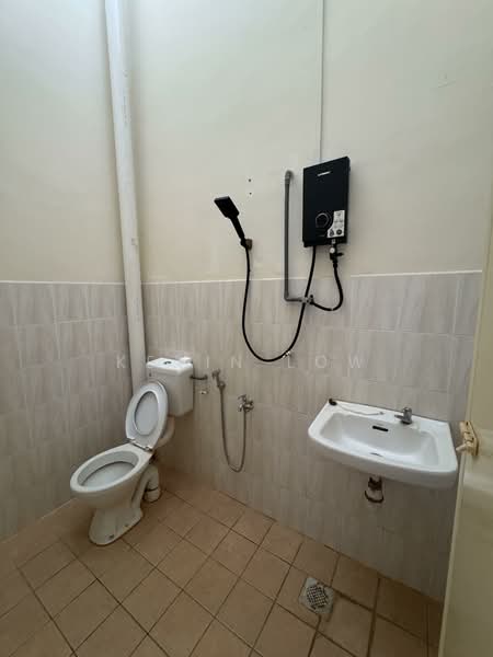 Rumah Teres 2 Tingkat untuk Disewa di Seremban (Negeri Sembilan) - Kevin Low - Bathroom 2 - PropertyGuru.com.my