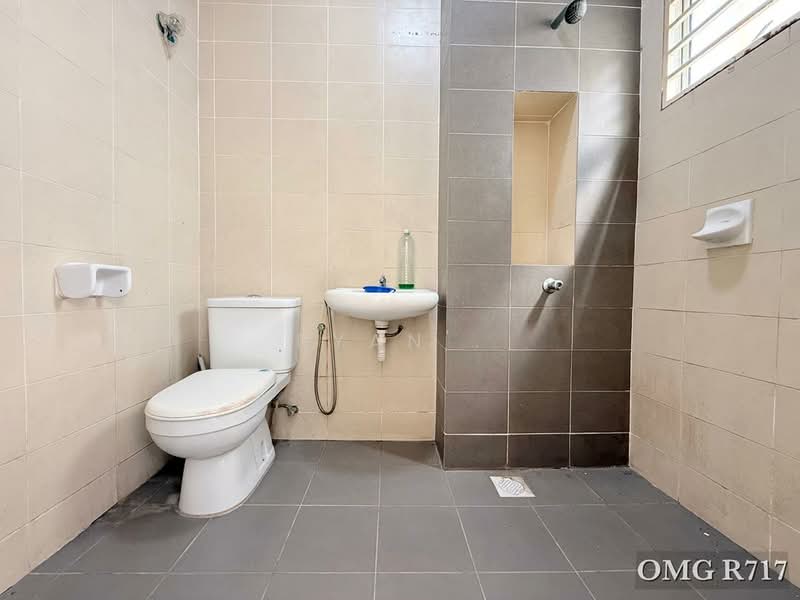 2-storey Terraced House for Sale in Setia Alam (Selangor) - Ryan . - Bathroom - PropertyGuru.com.my