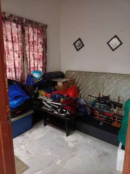 2-storey Terraced House for Sale in Usj 12 (Subang Jaya) - Jacky Lin - Living Room - PropertyGuru.com.my