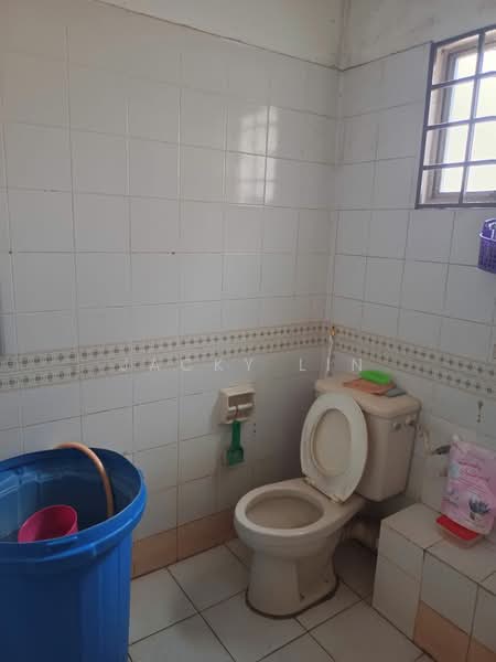 2-storey Terraced House for Sale in Usj 12 (Subang Jaya) - Jacky Lin - Bathroom - PropertyGuru.com.my