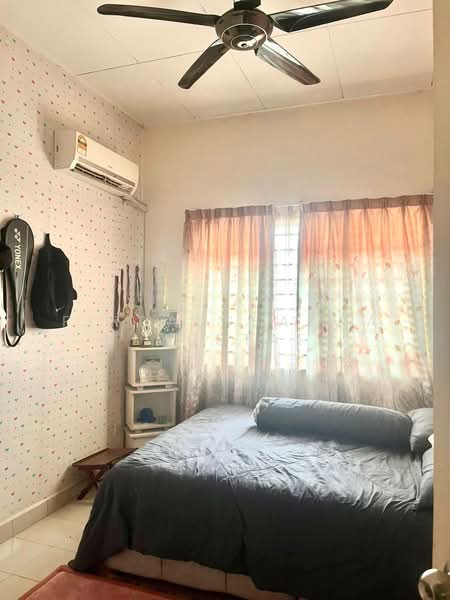 2-storey Terraced House for Sale in Kota Puteri Seksyen 5 (Batu Arang) - Firdaussazwan Mustafa - Bedroom - PropertyGuru.com.my