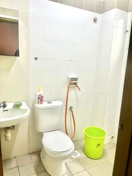 2-storey Terraced House for Sale in Kota Puteri Seksyen 5 (Batu Arang) - Firdaussazwan Mustafa - Bathroom - PropertyGuru.com.my