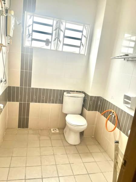 2-storey Terraced House for Sale in Kota Puteri Seksyen 5 (Batu Arang) - Firdaussazwan Mustafa - Bathroom - PropertyGuru.com.my