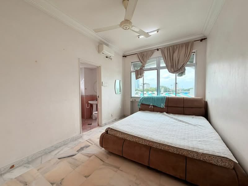 Apartment for Sale at Orchid View Luxury Apartment - Julia Tan - Bedroom - PropertyGuru.com.my