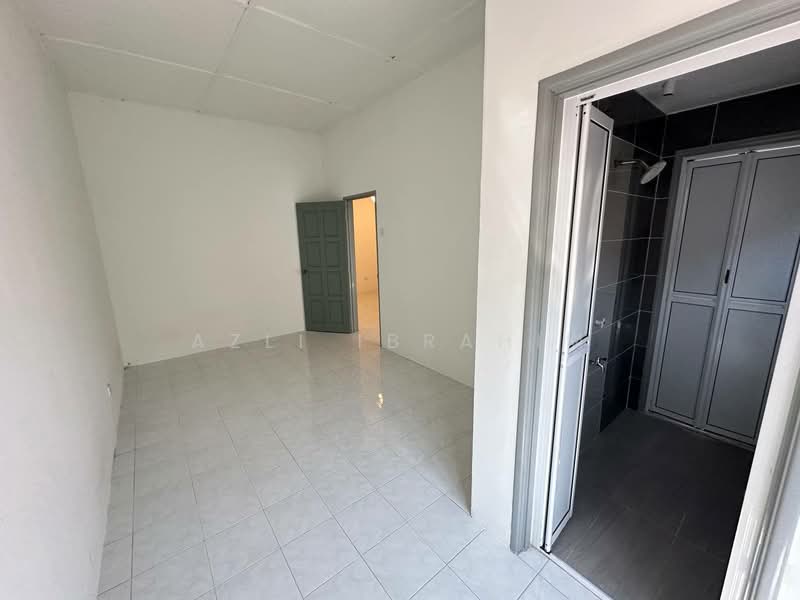 2-storey Terraced House for Sale in Bandar Sungai Long (Selangor) - Azli Ibrahim - Interior - PropertyGuru.com.my