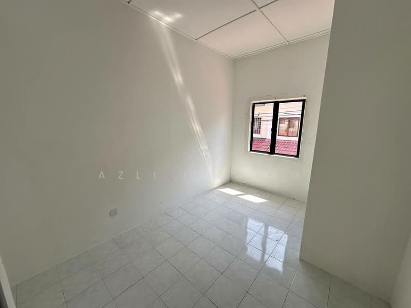 2-storey Terraced House for Sale in Bandar Sungai Long (Selangor) - Azli Ibrahim - Interior - PropertyGuru.com.my