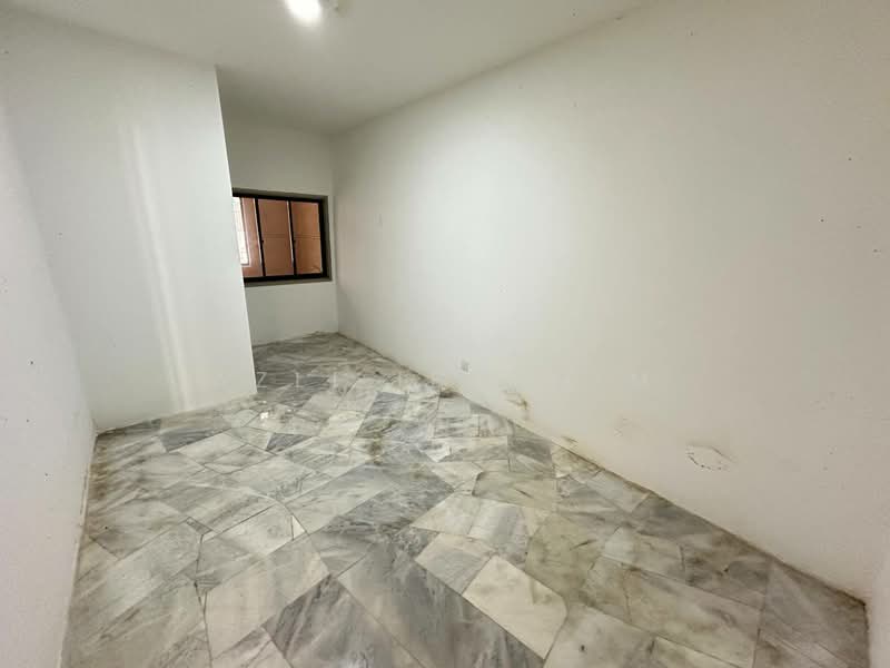 2-storey Terraced House for Sale in Bandar Sungai Long (Selangor) - Azli Ibrahim - Interior - PropertyGuru.com.my