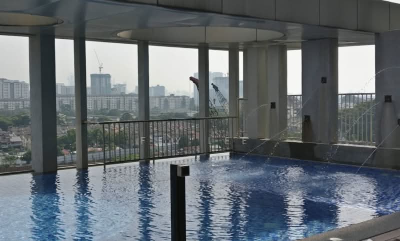 Kondominium untuk Dijual di Palace Court (Sri Istana) - Fey Lee - Pool - PropertyGuru.com.my