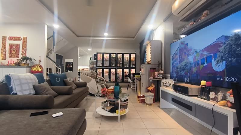 Rumah Kluster untuk Dijual di Taman Austin Heights (Tebrau) - Pooi Leen Voon - Living Room - PropertyGuru.com.my