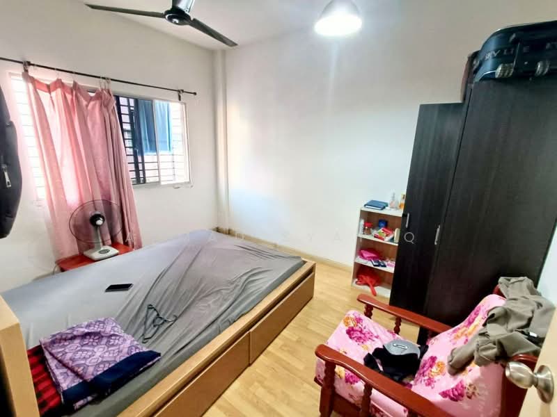 Apartment for Sale at Pangsapuri Arista - Ahmad Syafiq - Bedroom - PropertyGuru.com.my