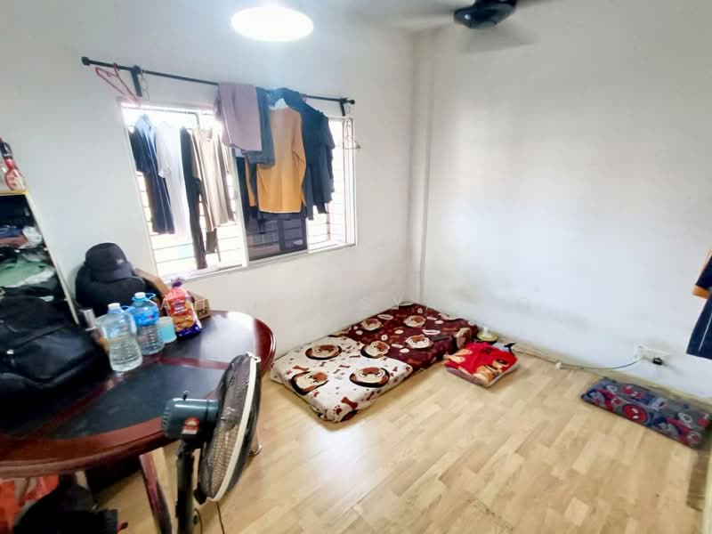 Apartment for Sale at Pangsapuri Arista - Ahmad Syafiq - Bedroom - PropertyGuru.com.my