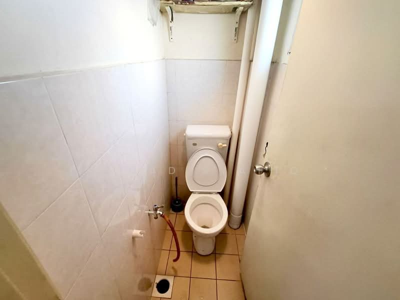 Apartment for Sale at Pangsapuri Arista - Ahmad Syafiq - Bathroom - PropertyGuru.com.my