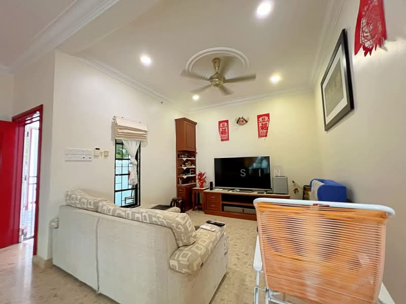 Rumah Berkembar untuk Dijual di Saujana Melawati (Melawati) - Denver Sin - Living Room - PropertyGuru.com.my