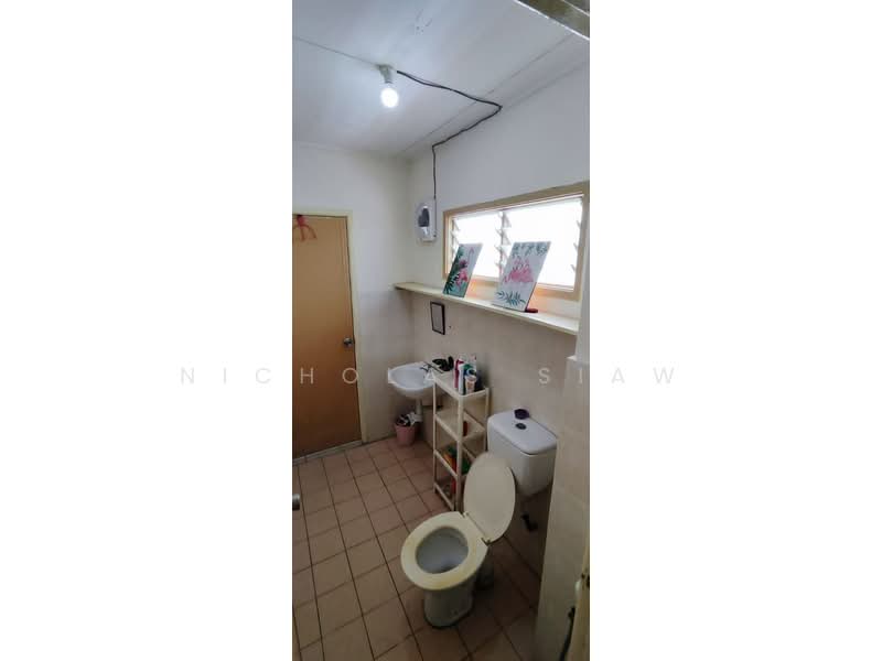Rumah Teres 2 Tingkat untuk Dijual di Kajang (Selangor) - Nicholas Siaw - Bathroom - PropertyGuru.com.my