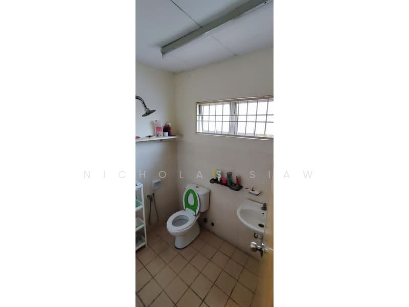 Rumah Teres 2 Tingkat untuk Dijual di Kajang (Selangor) - Nicholas Siaw - Bathroom - PropertyGuru.com.my