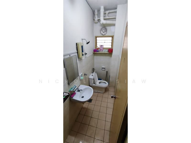 Rumah Teres 2 Tingkat untuk Dijual di Kajang (Selangor) - Nicholas Siaw - Bathroom - PropertyGuru.com.my