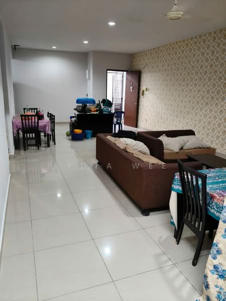 Servis Apartment untuk Disewa di SuriaMas Suites - Lydia Wee - Living Room - PropertyGuru.com.my