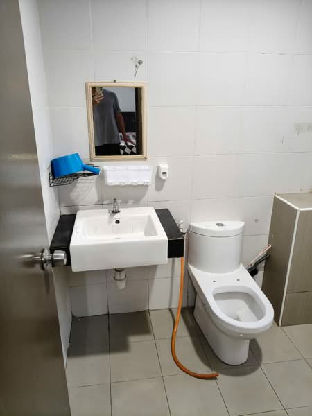 Servis Apartment untuk Disewa di SuriaMas Suites - Lydia Wee - Bathroom - PropertyGuru.com.my