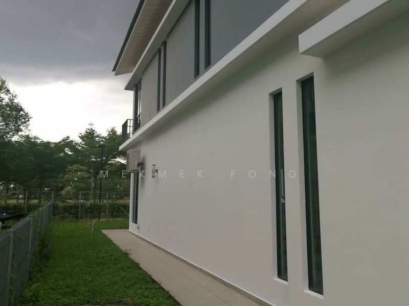 Semi-Detached House for Sale in Senibong (Permas Jaya) - MekMek Fong - Exterior - PropertyGuru.com.my
