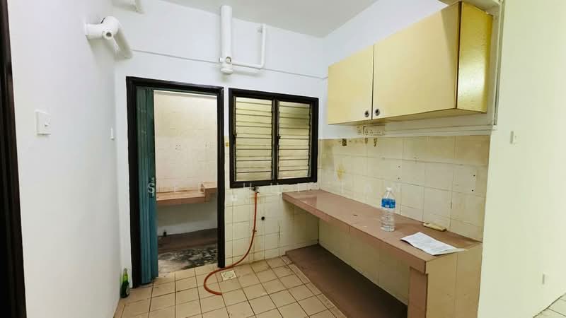 Apartment for Sale at Ixora - See Hui Tan - Kitchen - PropertyGuru.com.my
