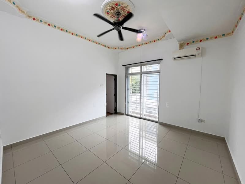 Rumah Berkembar untuk Dijual di Taman Mutiara Rini (Skudai) - Calvin Lee - PropertyGuru.com.my