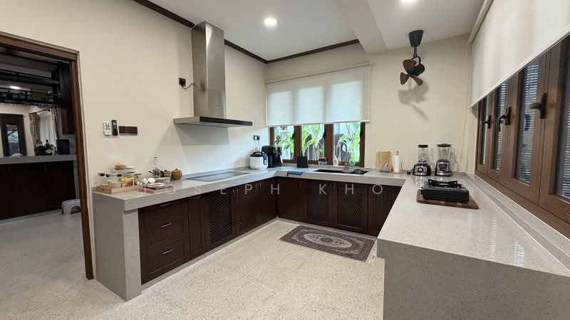 Semi-Detached House for Sale in Kota Kemuning (Shah Alam) - Joseph Khoo - Kitchen - PropertyGuru.com.my
