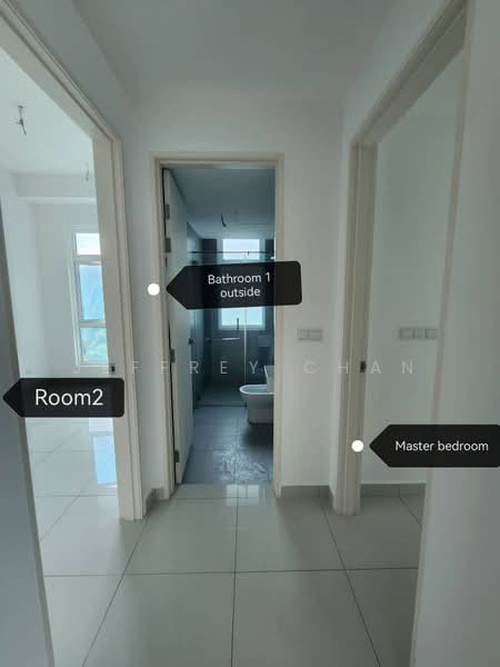 Kondominium untuk Dijual di Ferringhi Residence 2 - Jeffrey Chan - Corridor - PropertyGuru.com.my