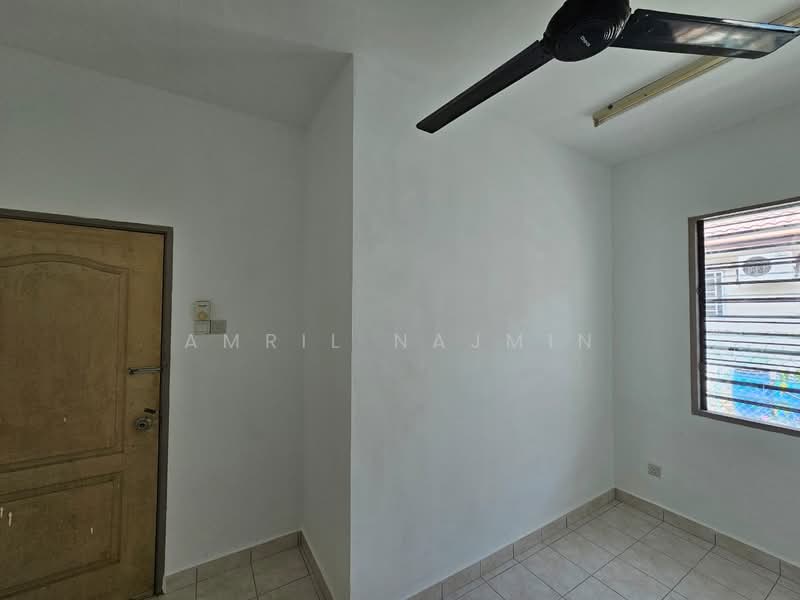 Rumah Teres 1 Tingkat untuk Dijual di Bandar Bukit Raja (Klang) - Amril Najmin - PropertyGuru.com.my