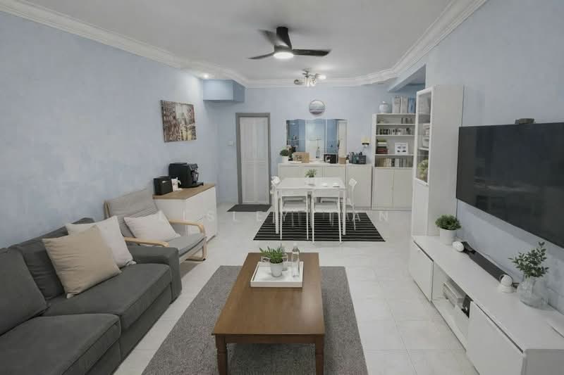 Rumah Bandar untuk Dijual di Taman Tampoi Indah (Tampoi) - Lesley Tan - Living Room - PropertyGuru.com.my