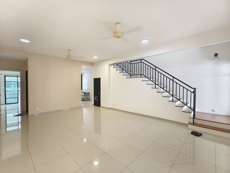 2-storey Terraced House for Sale in Eco Majestic (Semenyih) - KK Sah - Living Room - PropertyGuru.com.my