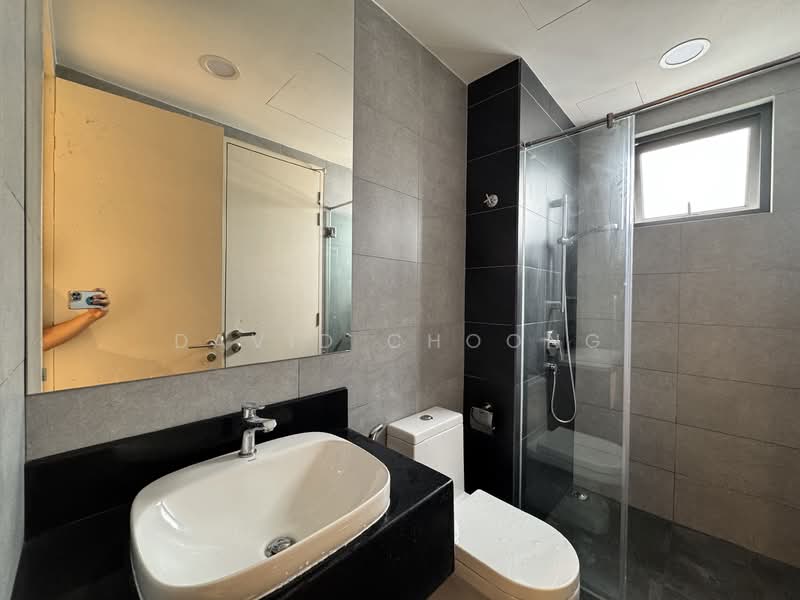 Servis Apartment untuk Disewa di Sunway Velocity TWO - David Choong - Bathroom - PropertyGuru.com.my