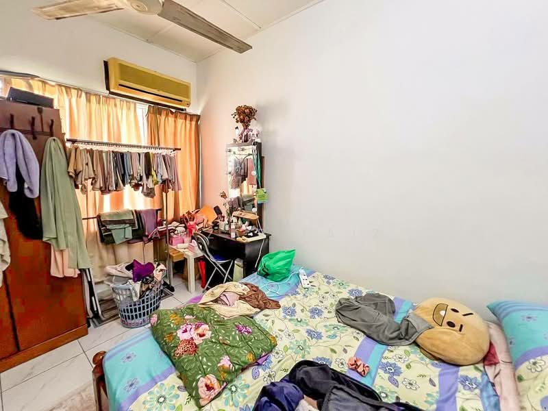 2-storey Terraced House for Sale in Ampang Jaya (Ampang) - Amzar Faiz - Bedroom - PropertyGuru.com.my