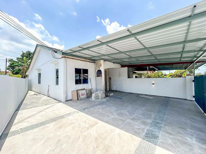1-storey Terraced House for Sale in Bukit Sentosa (Rawang) - Amzar Faiz - Exterior - PropertyGuru.com.my