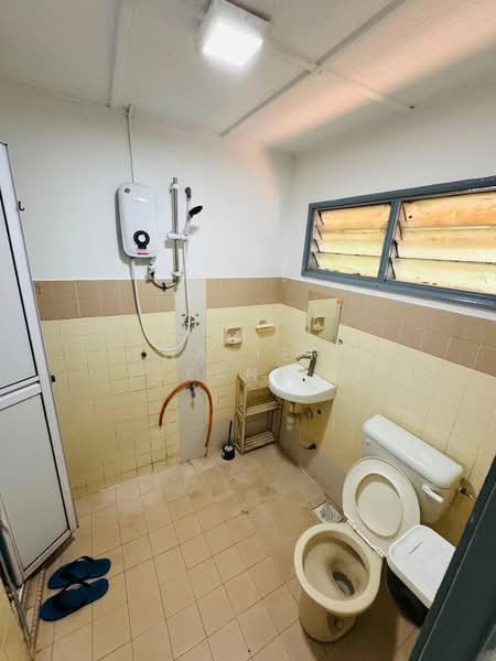 2-storey Terraced House for Sale in Seksyen 5 Wangsa Maju (Wangsa Maju) - Shaziery Iskandar - Bathroom - PropertyGuru.com.my