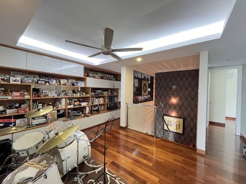 Kondominium untuk Dijual di Papillon Desahill Condominium - Suli Chin - Living Room - PropertyGuru.com.my