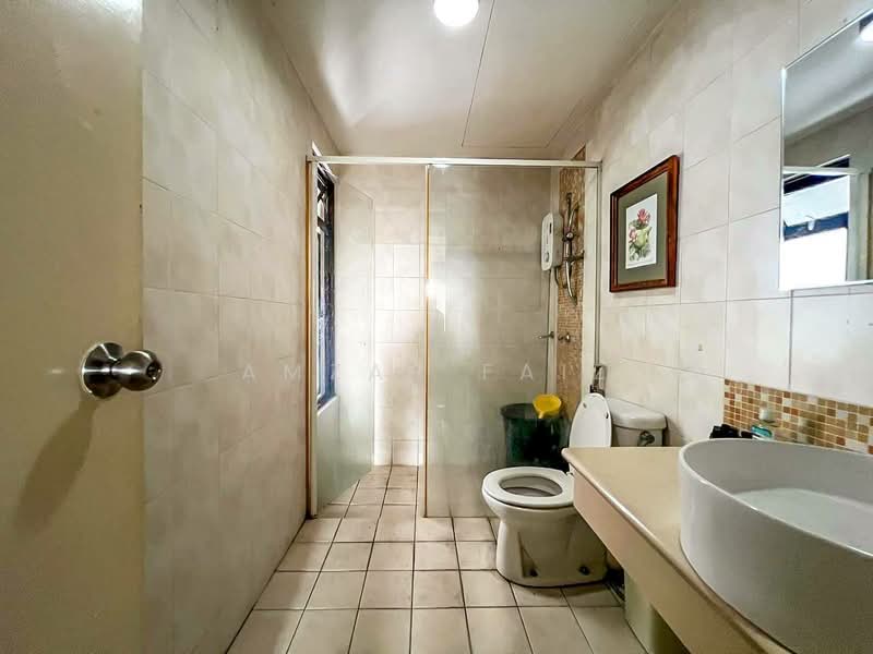 Kondominium untuk Dijual di Opal Damansara - Amzar Faiz - Bathroom - PropertyGuru.com.my