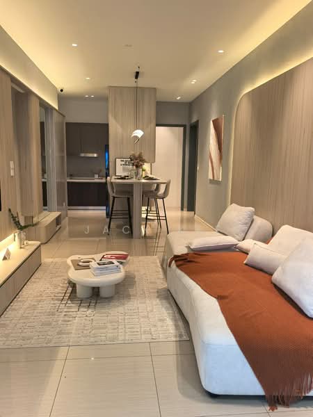 Kondominium untuk Dijual di Radium Arena (Urban Residences) Old Klang Road - Jack Kee - Living Room - PropertyGuru.com.my