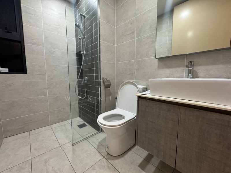 Service Residence for Rent at Millerz Square Serviced Residence - Wennie Lee - Bathroom - PropertyGuru.com.my