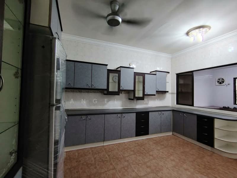 2-storey Terraced House for Sale in Usj 20 (Subang Jaya) - Angel Tan - Kitchen - PropertyGuru.com.my