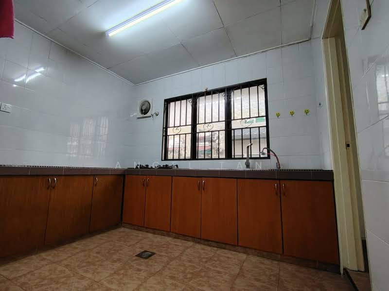 2-storey Terraced House for Sale in Usj 20 (Subang Jaya) - Angel Tan - Kitchen - PropertyGuru.com.my