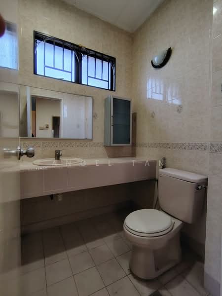 2-storey Terraced House for Sale in Usj 20 (Subang Jaya) - Angel Tan - Bathroom - PropertyGuru.com.my