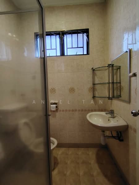 2-storey Terraced House for Sale in Usj 20 (Subang Jaya) - Angel Tan - Bathroom - PropertyGuru.com.my