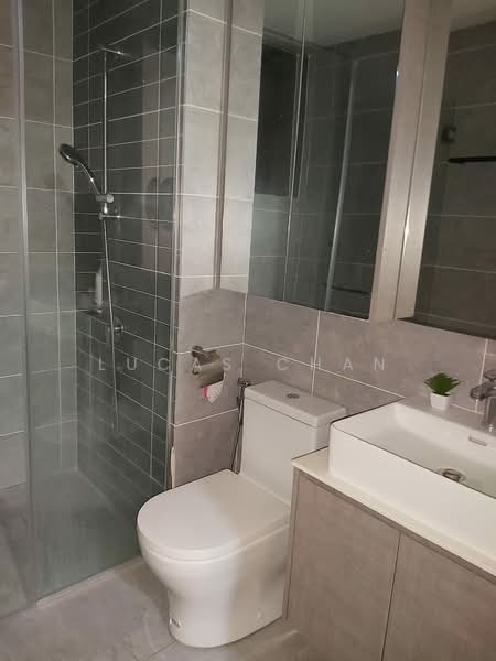 Service Residence for Sale at Millerz Square Serviced Residence - Lucas Chan - Bathroom - PropertyGuru.com.my