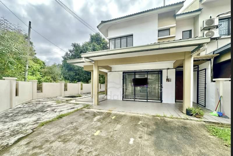 2-storey Terraced House for Sale in Sungai Buloh (Selangor) - Jocelyn Ho - Exterior - PropertyGuru.com.my