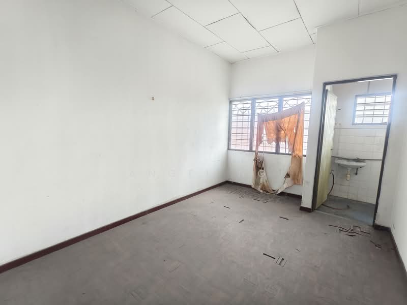 Rumah Teres 2 Tingkat untuk Dijual di Taman Sungai Besi Indah (Seri Kembangan) - Angel Ng - PropertyGuru.com.my
