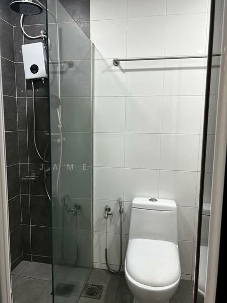 Service Residence for Sale at Koi Prima Condominium - James Chiok - Bathroom - PropertyGuru.com.my