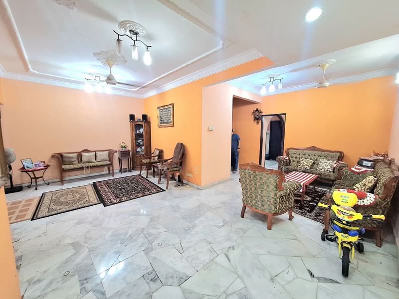 2-storey Terraced House for Sale in Usj 11 (Subang Jaya) - Nadzmie Nasir - Living Room - PropertyGuru.com.my
